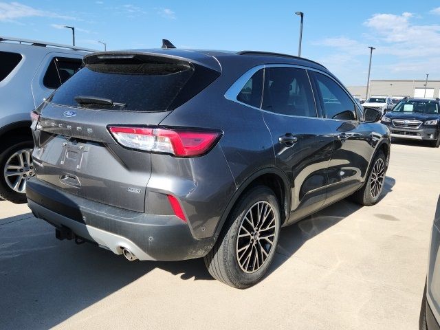 2022 Ford Escape Plug-In Hybrid Titanium