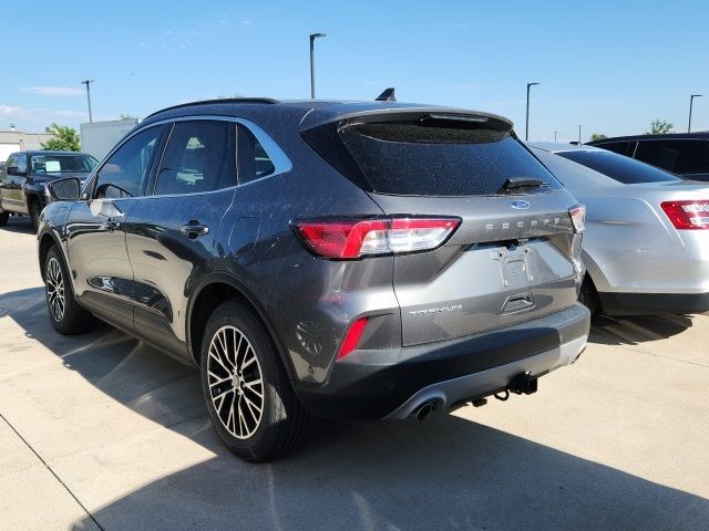 2022 Ford Escape Plug-In Hybrid Titanium