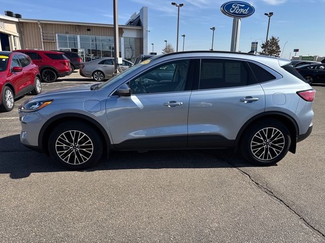 2022 Ford Escape Plug-In Hybrid Titanium