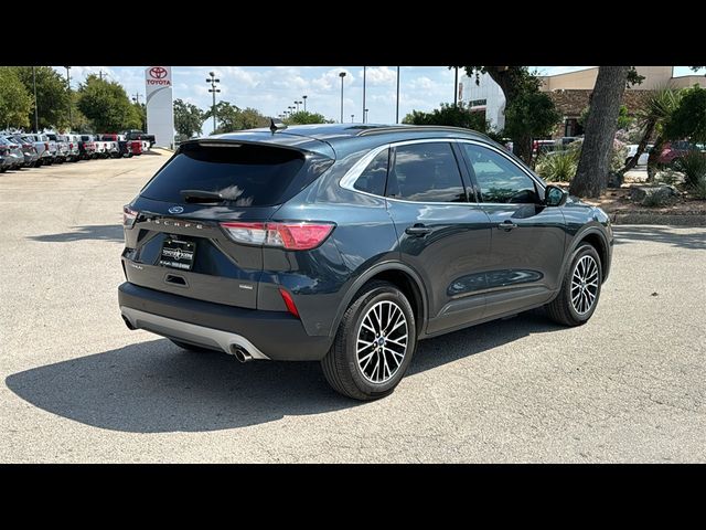 2022 Ford Escape Plug-In Hybrid Titanium