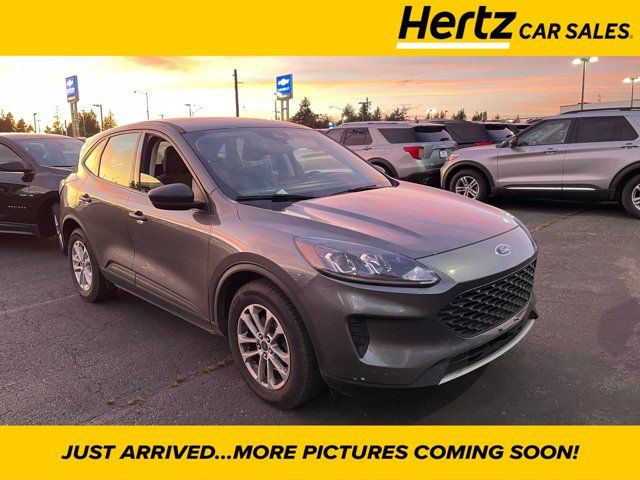 2022 Ford Escape S