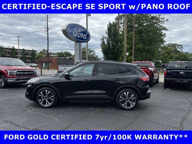 2022 Ford Escape SE