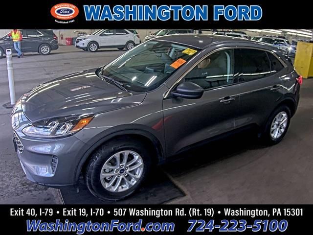 2022 Ford Escape Hybrid SE