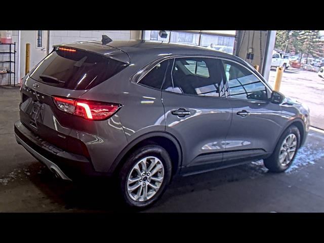 2022 Ford Escape Hybrid SE