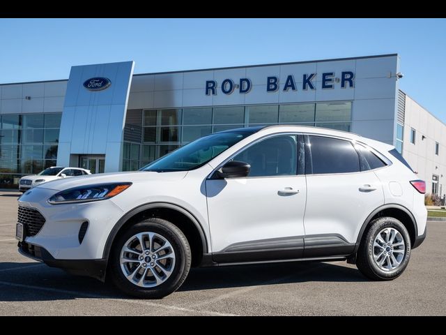 2022 Ford Escape SE