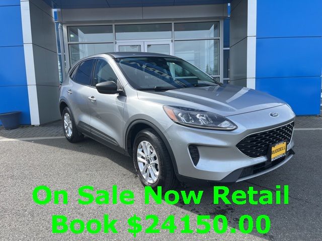 2022 Ford Escape SE