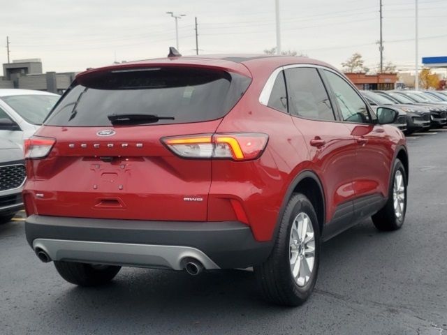 2022 Ford Escape SE