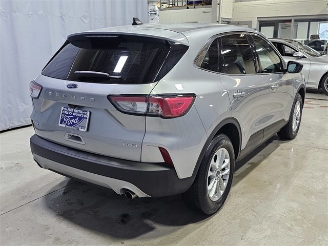 2022 Ford Escape SE