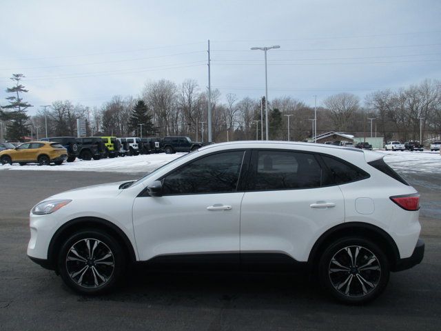 2022 Ford Escape SE