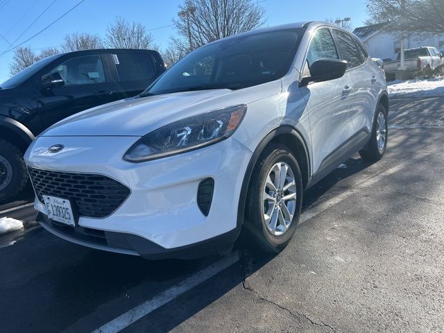 2022 Ford Escape Hybrid SE