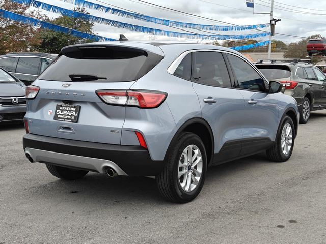 2022 Ford Escape Hybrid SE