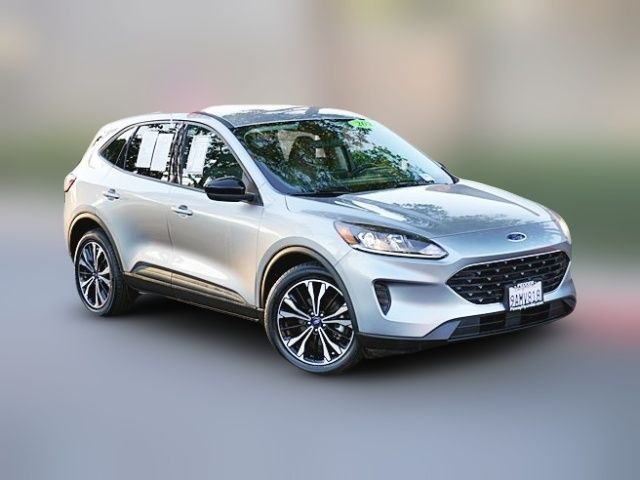 2022 Ford Escape Hybrid SE