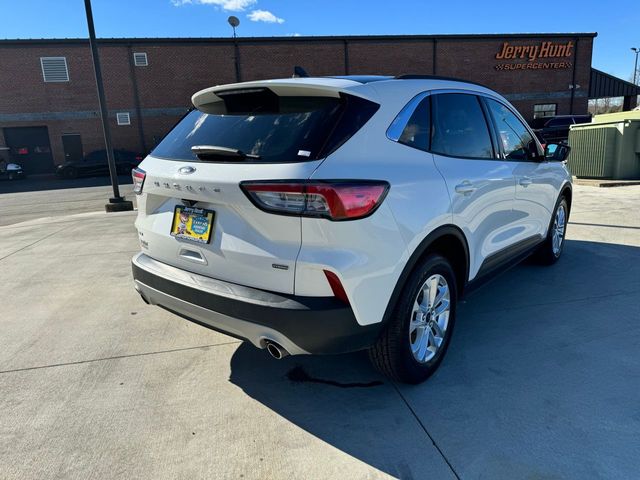 2022 Ford Escape Hybrid SE