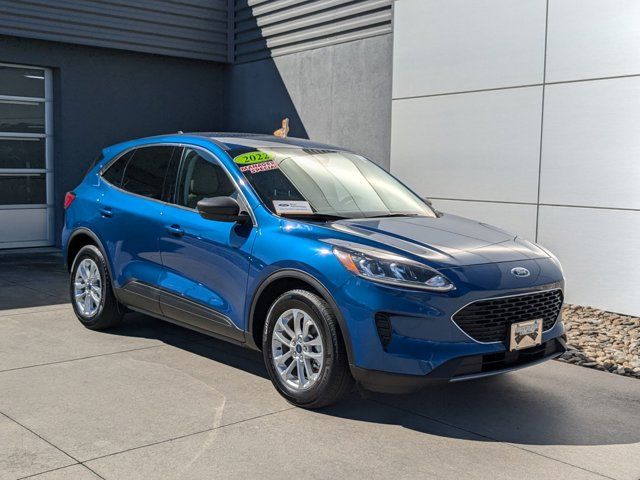 2022 Ford Escape Hybrid SE