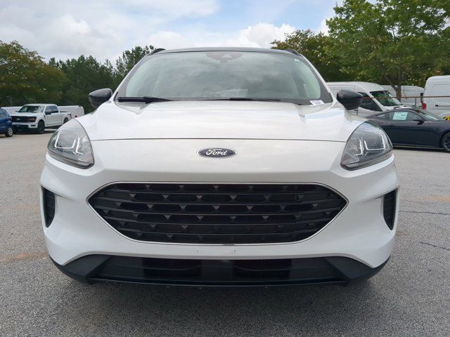 2022 Ford Escape Hybrid SE