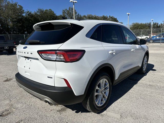 2022 Ford Escape Hybrid SE