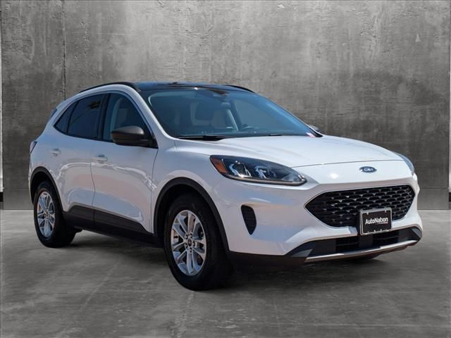 2022 Ford Escape Hybrid SE