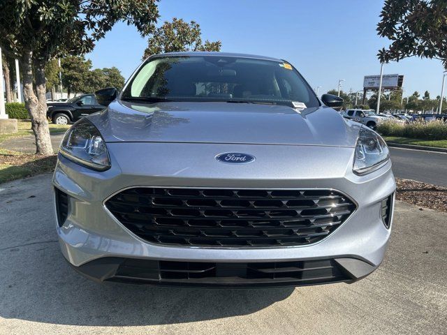 2022 Ford Escape Hybrid SE