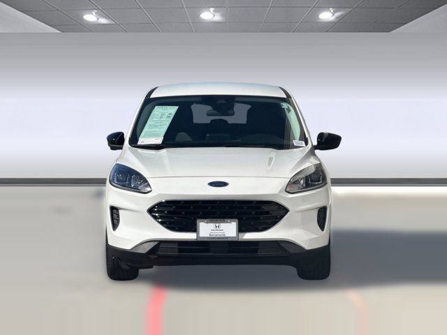 2022 Ford Escape Hybrid SE
