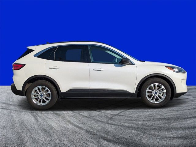 2022 Ford Escape Hybrid SE