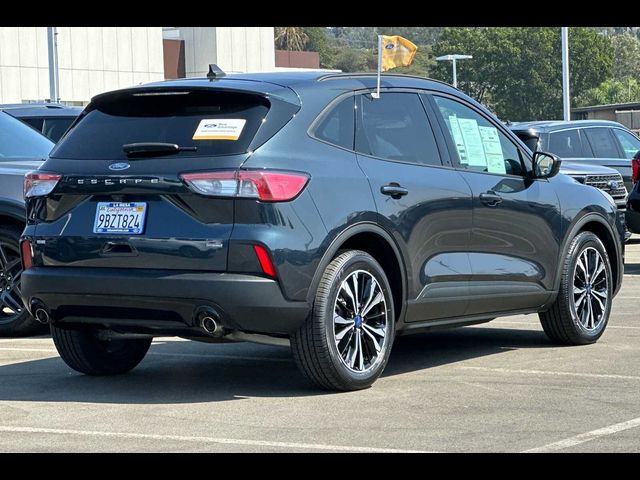 2022 Ford Escape Hybrid SE