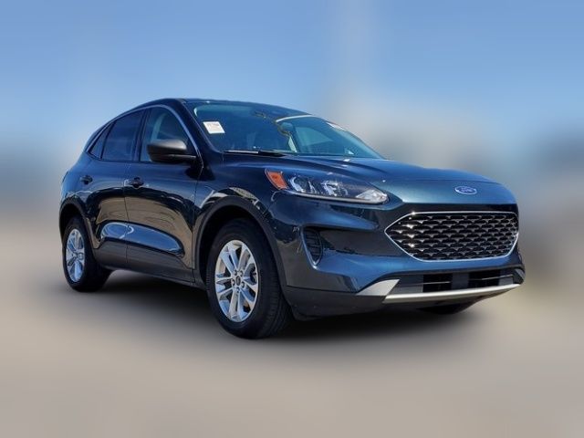 2022 Ford Escape Hybrid SE