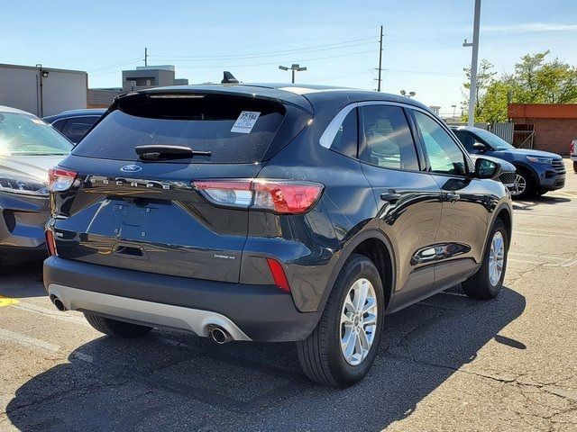 2022 Ford Escape Hybrid SE