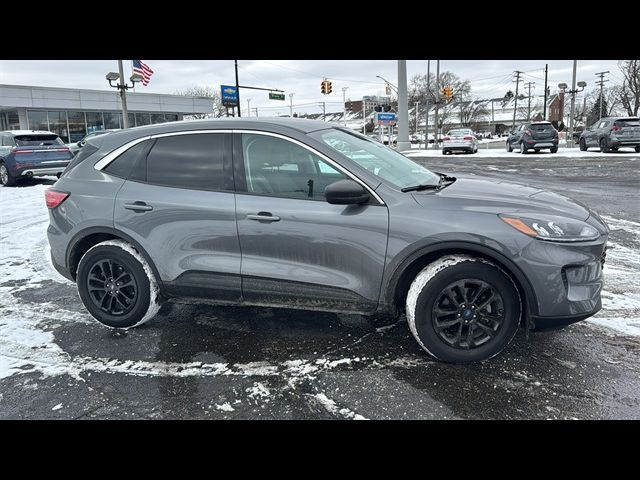 2022 Ford Escape Hybrid SE