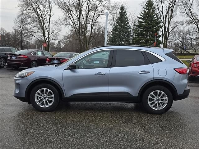 2022 Ford Escape Hybrid SE