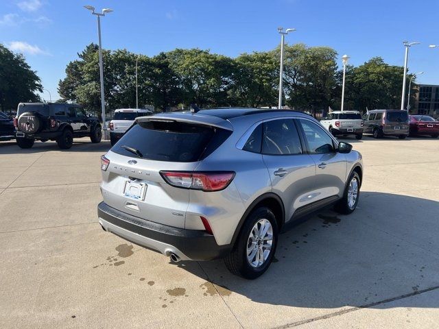 2022 Ford Escape Hybrid SE