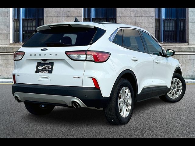 2022 Ford Escape Hybrid SE