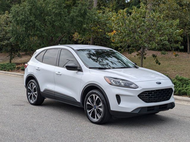 2022 Ford Escape Hybrid SE