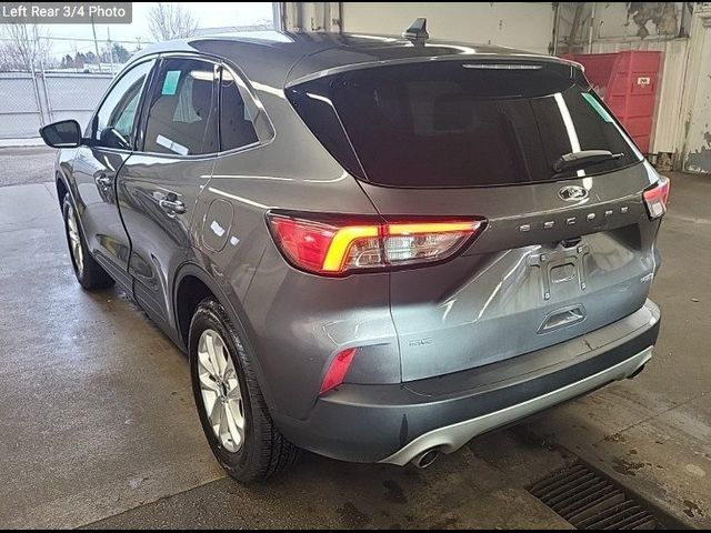 2022 Ford Escape Hybrid SE