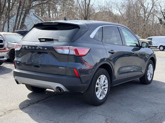2022 Ford Escape Hybrid SE