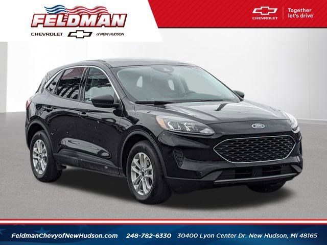 2022 Ford Escape Hybrid SE