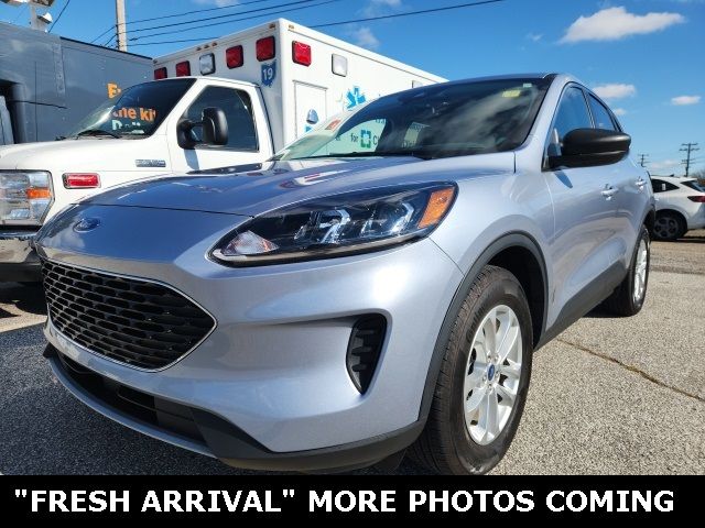 2022 Ford Escape Hybrid SE