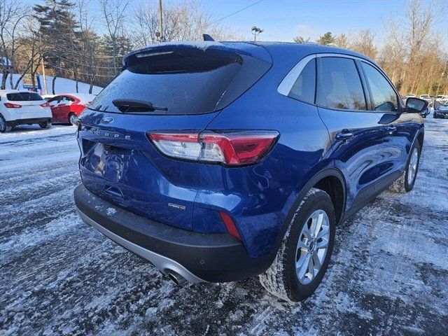 2022 Ford Escape Hybrid SE