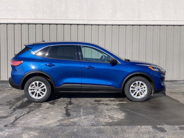 2022 Ford Escape Hybrid SE