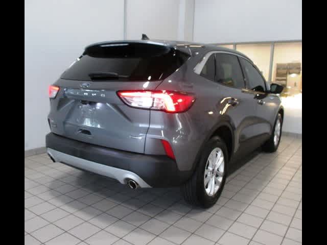 2022 Ford Escape Hybrid SE