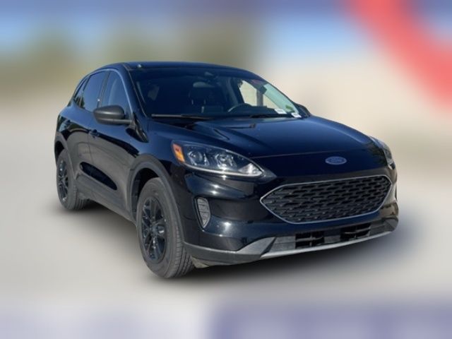 2022 Ford Escape Hybrid SE