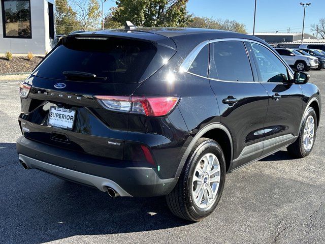 2022 Ford Escape Hybrid SE