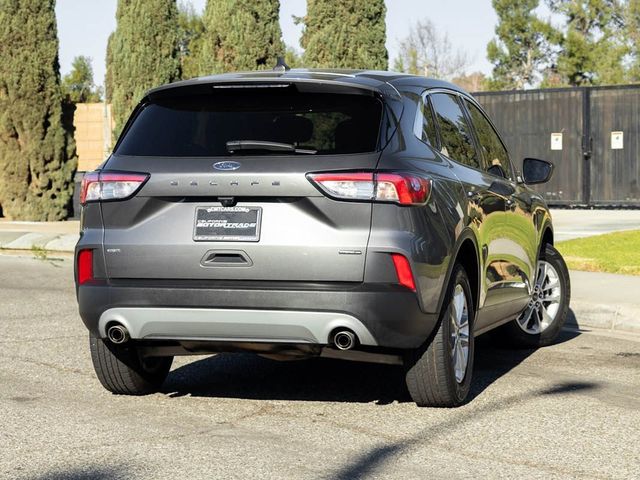 2022 Ford Escape Hybrid SE