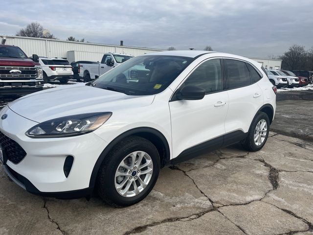 2022 Ford Escape Hybrid SE
