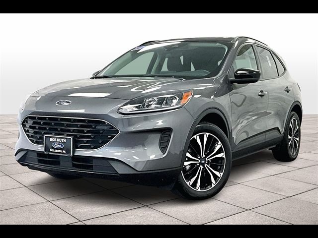 2022 Ford Escape Hybrid SE