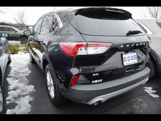 2022 Ford Escape Hybrid SE