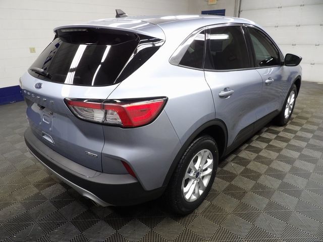 2022 Ford Escape Hybrid SE