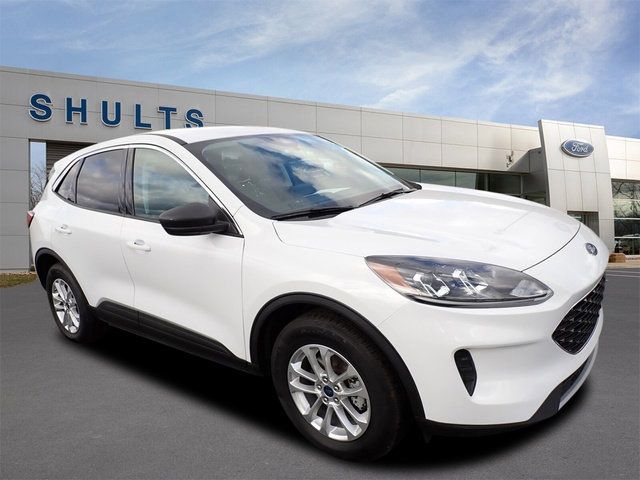 2022 Ford Escape Hybrid SE