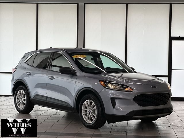 2022 Ford Escape Hybrid SE