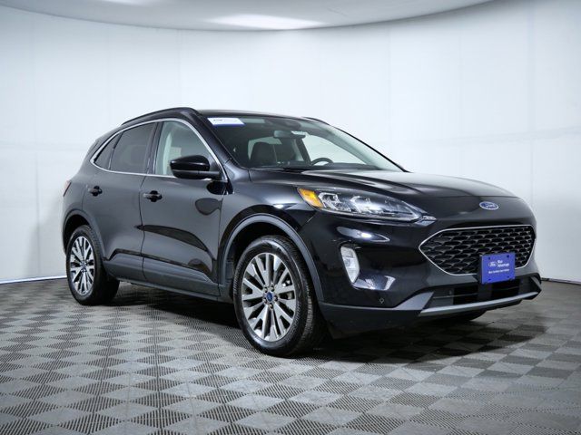 2022 Ford Escape Hybrid Titanium