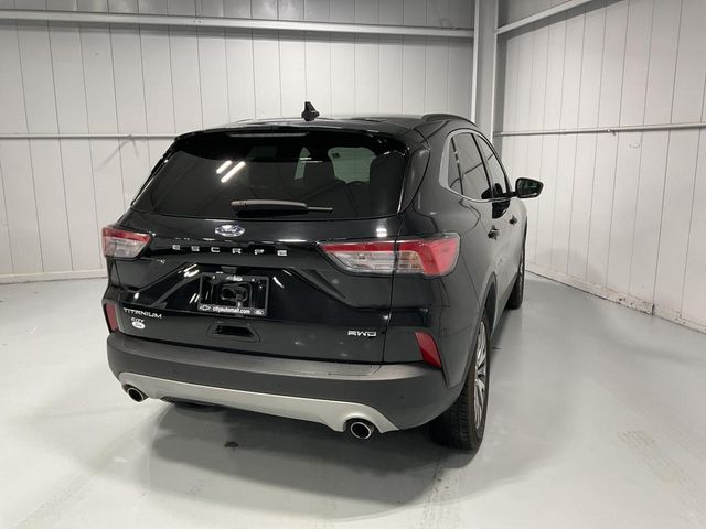 2022 Ford Escape Titanium